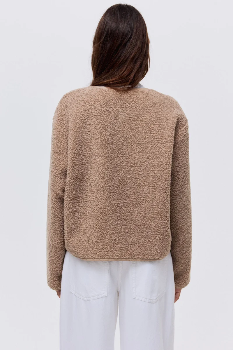 اتش اند ام جاكيت من نسيج تيدي