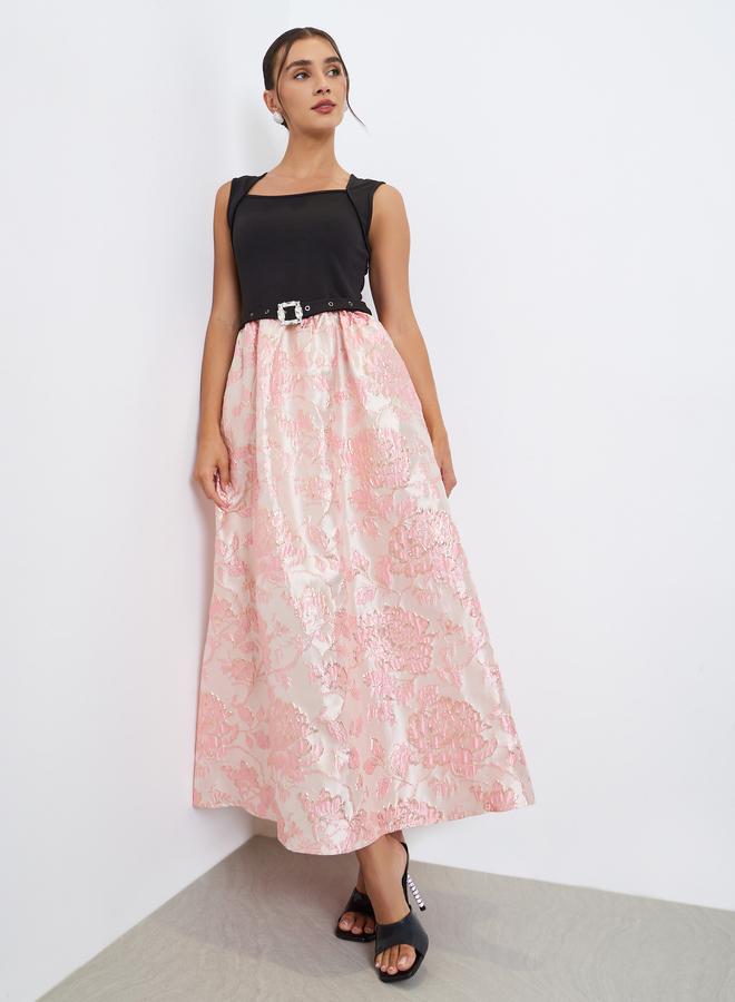 ستايلي فستان طويل بلا أكمام بطبعة زهور مع حزام خصر - Image 1