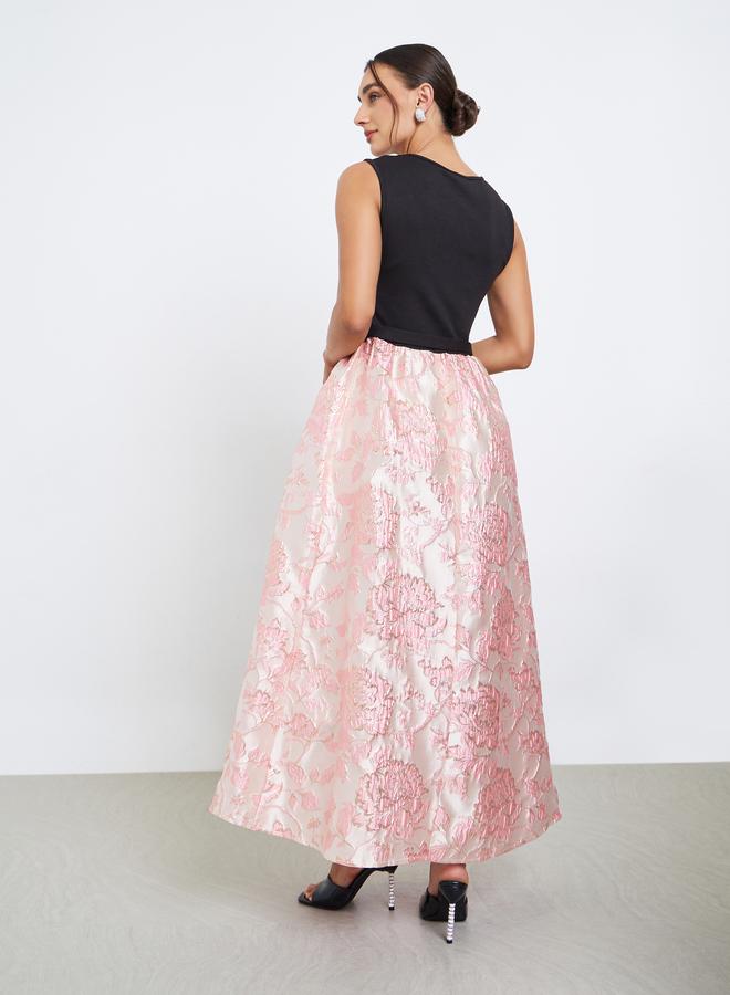 ستايلي فستان طويل بلا أكمام بطبعة زهور مع حزام خصر - Image 4