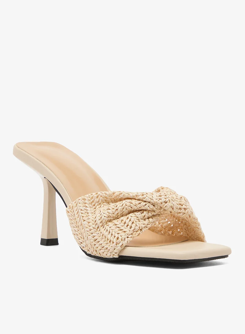 جينجر Raffia Material Twist Kitten Heel Sandals