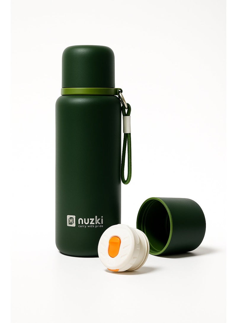 نوزكي قارورة مياه ستانلس ستيل  من Nuzki – معزولة مزدوجة للجفظ الحراري، تحفظ الحرارة والبرودة لساعات، غطاء كوب، مانعة للتسرب، آمنة وصحية، مناسبة للمدرسة والعمل والرياضة والسفر – لون أخضر - Image 1