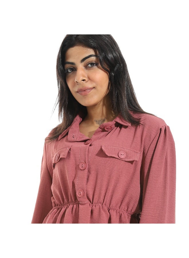 سيزار بلوزه حريمي مزودة باستيك علي الخصر وزراير أمامية - Image 2