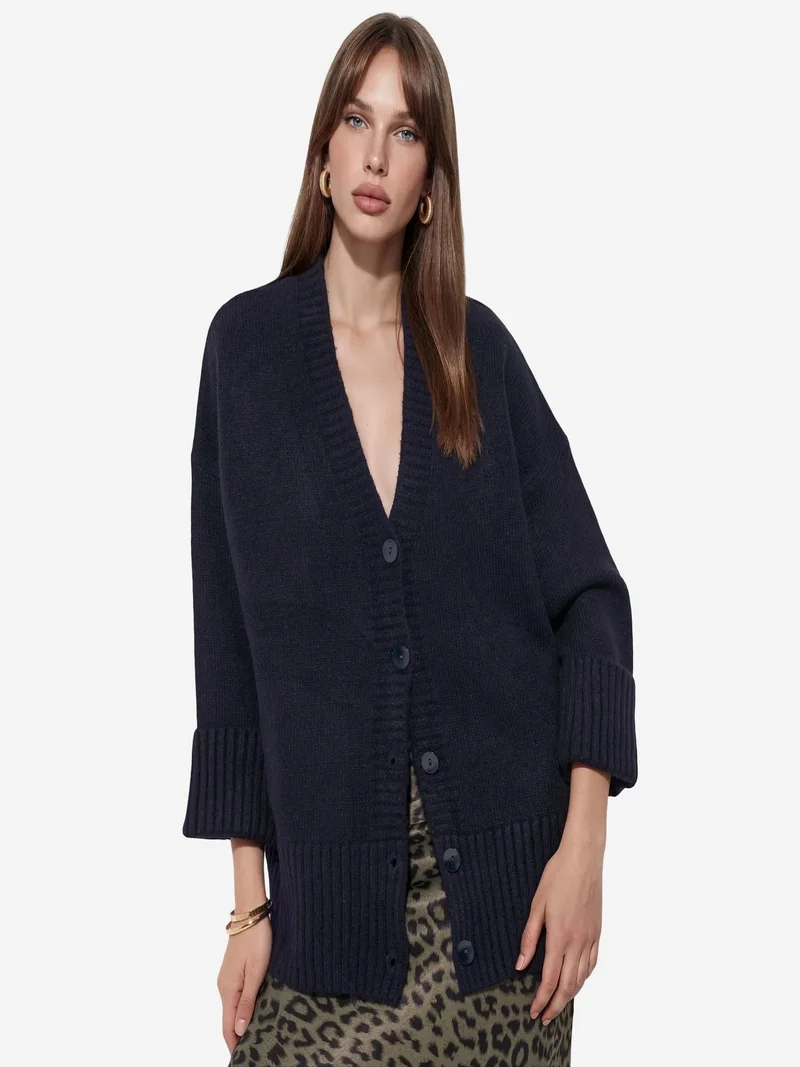 فيورنا VIORNA Ribbed V-Neck Button Cardigan