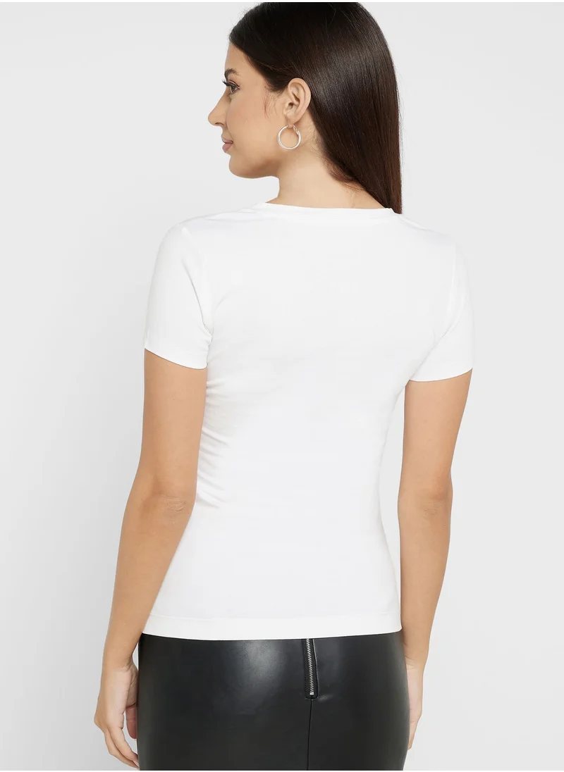 GUESS Graphic Crew Neck T-Shirt