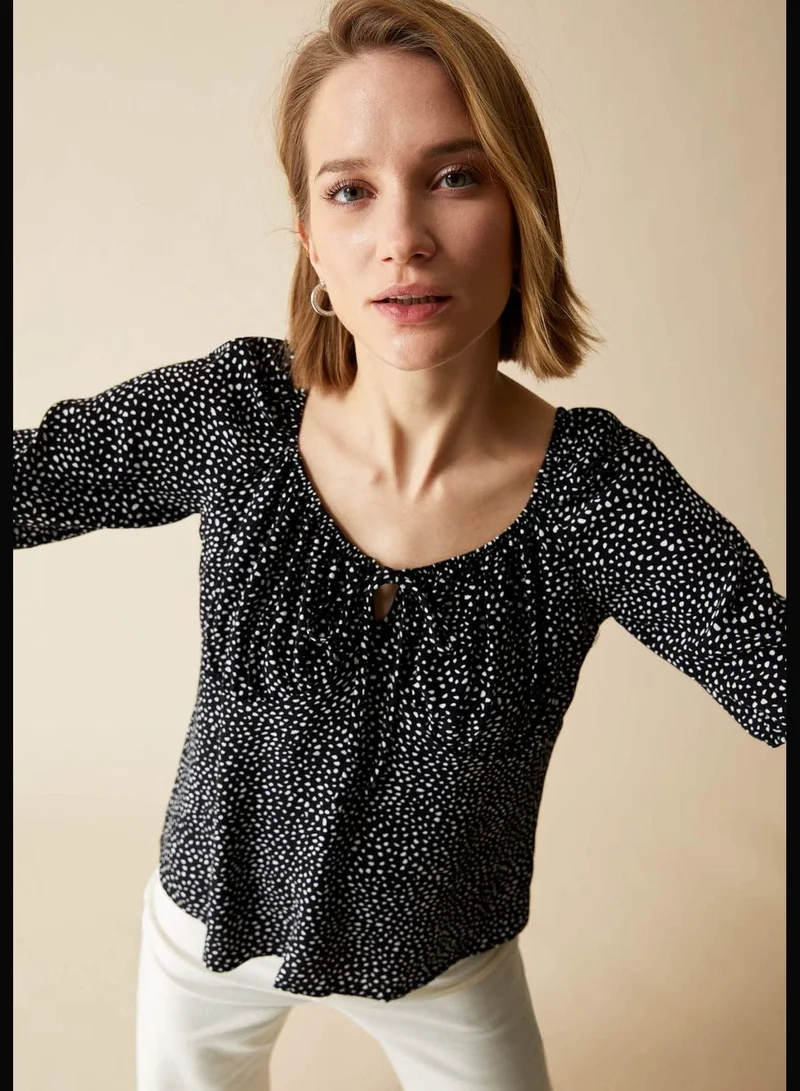 DeFacto Woman Woven Top Fitted V Neck Long Sleeve Blouse
