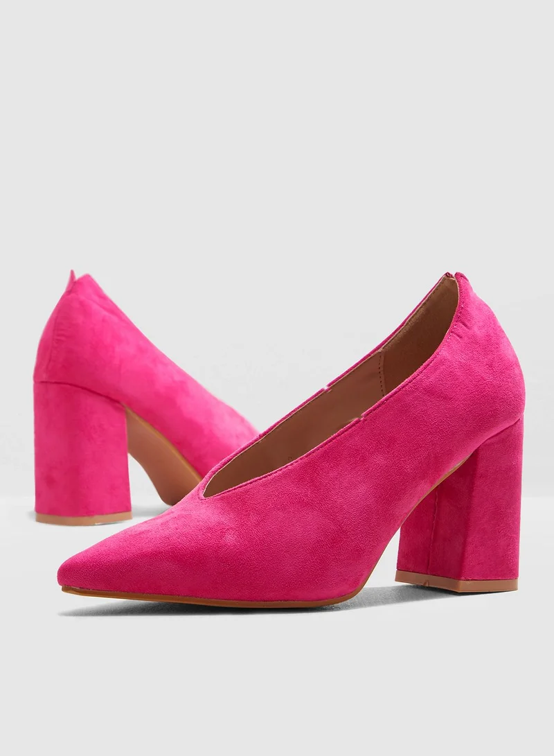 ELLA Vamp Block Heel Court Shoe
