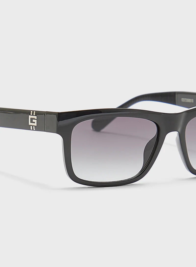 GUESS Gu0022101B57 Wayfarers Sunglasses