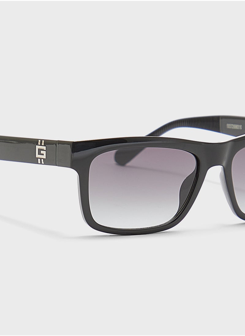 GUESS Gu0022101B57 Wayfarers Sunglasses  - Image 3