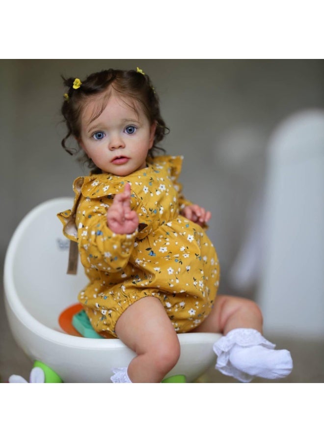 Maggi 22-inch Cloth-Bodied Simulated Doll, Exquisite 3D Painted Reborn Doll, Lifelike Newborn Baby Companion Doll Set - Image 1