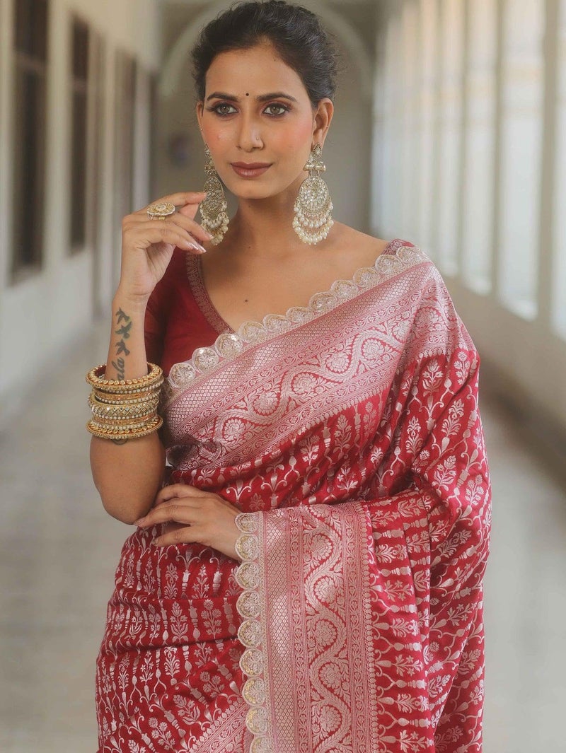 SGF11 Women's Kanjivaram Soft Silk Saree With Unstitched Blouse Piece (Red) - Image 4