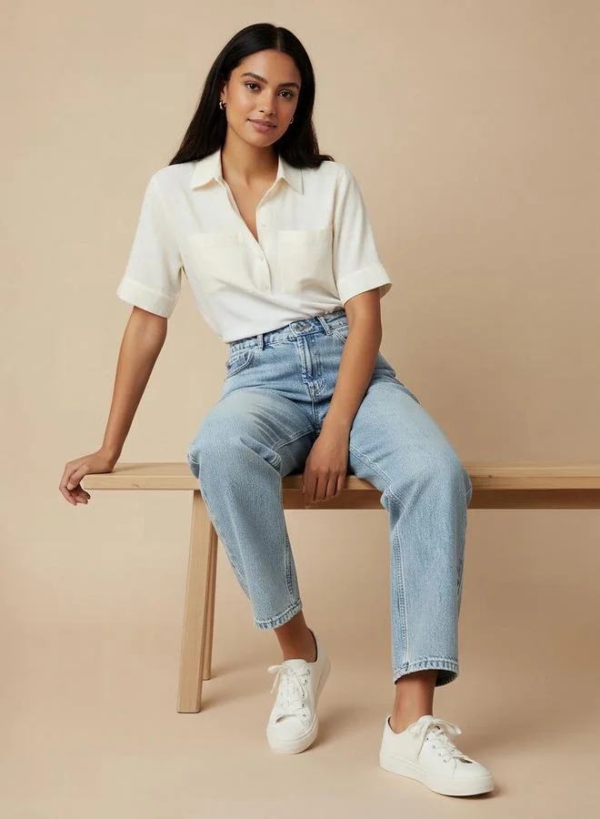 Lee Cooper Lee Cooper Straight Fit High-Rise Cotton Jeans with Pockets