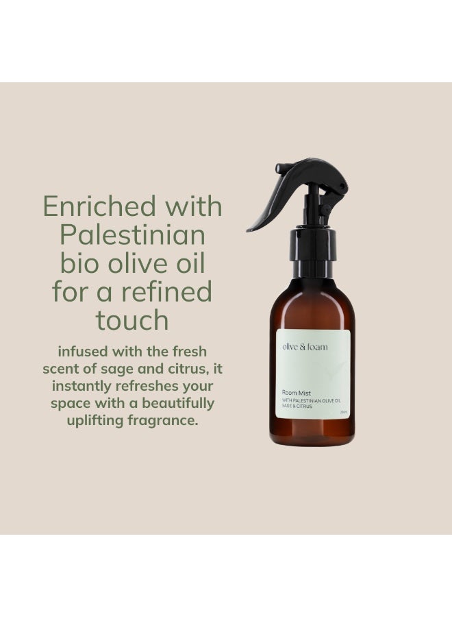 اولف اند فوم بخاخ معطر للغرف من Olive & Foam بزيت الزيتون الفلسطيني بعطر الميرمية والحمضيات، معطر منزلي يدوم طويلاً، مثالي لغرفة النوم والحمام والمكتب. - Image 4