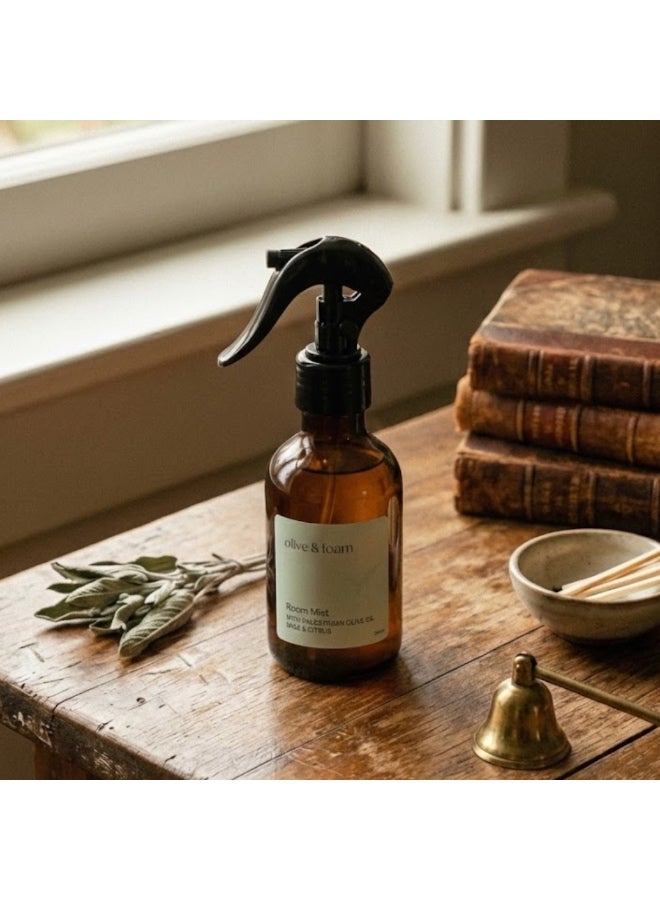 اولف اند فوم بخاخ معطر للغرف من Olive & Foam بزيت الزيتون الفلسطيني بعطر الميرمية والحمضيات، معطر منزلي يدوم طويلاً، مثالي لغرفة النوم والحمام والمكتب. - Image 5