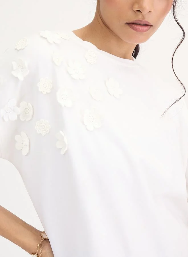 Femmella  Femmella White Flower Patch Detail T-Shirt for Women | Best Price UAE