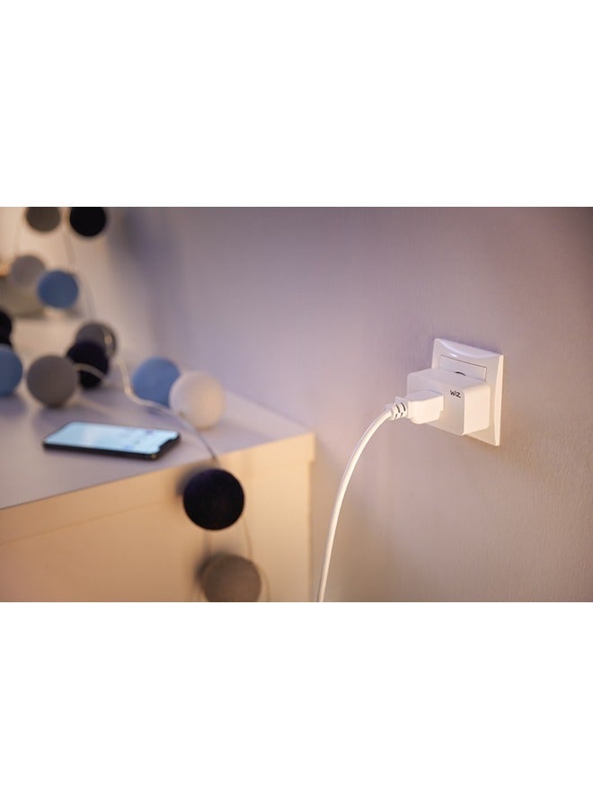 فيليبس Wiz Type-G Smart Plug باللون الأبيض - Image 2