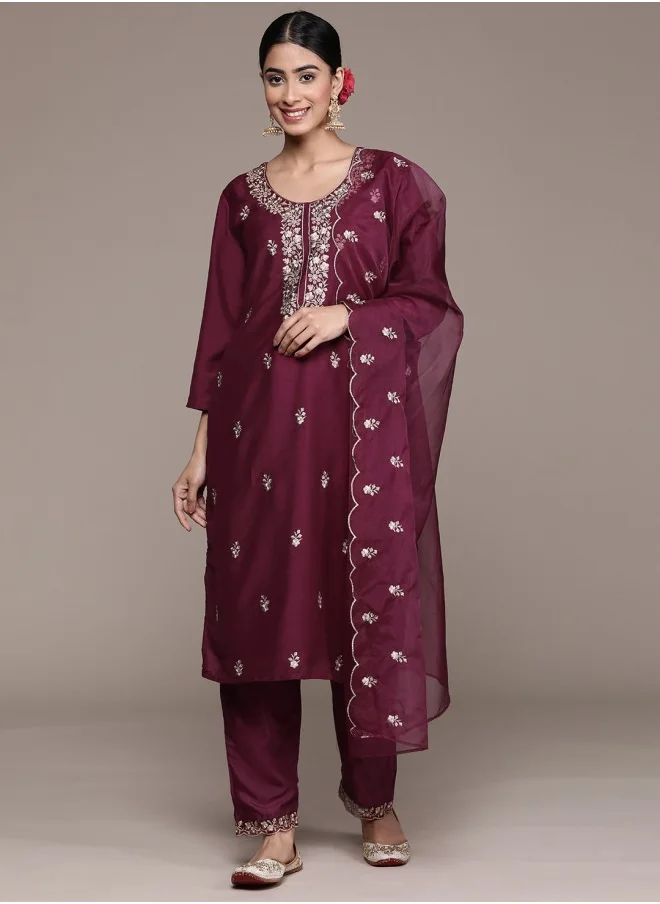 آي شين Floral Embroidered Regular Thread Work Kurta With Trousers & Dupatta