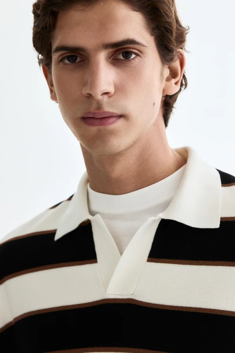 اتش اند ام تي-شيرت بولو بقصة مريحة