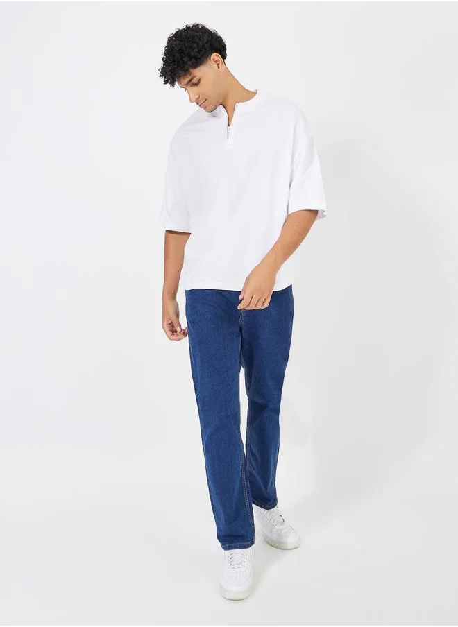 ستايلي Boxy Fit Henley T-Shirt with Zip Detail