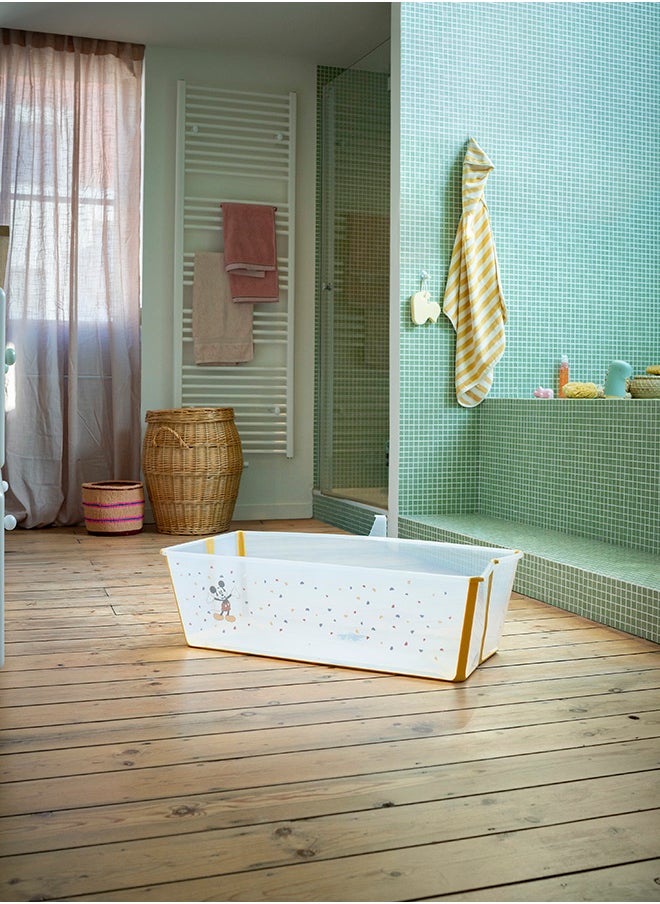 STOKKE حوض استحمام مرن مقاس X-Large Mickey Celebration بالإضافة إلى دعم مجاني لحديثي الولادة  - Image 4