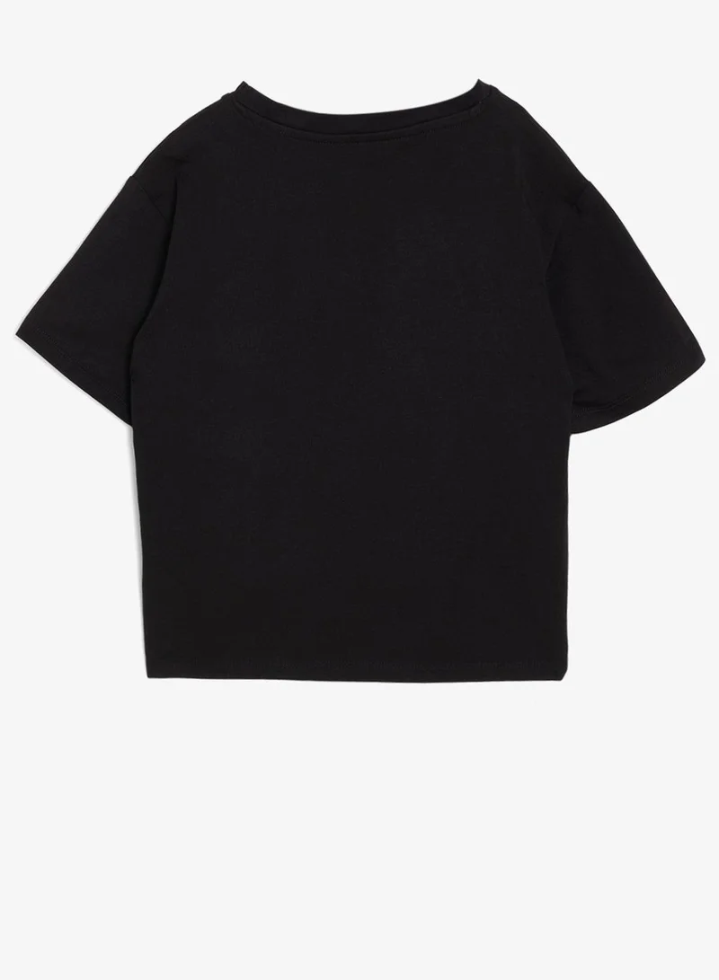 Guess Jet Black A996 Youth Graphic Crew Neck T-Shirt for Women | Best Price UAE