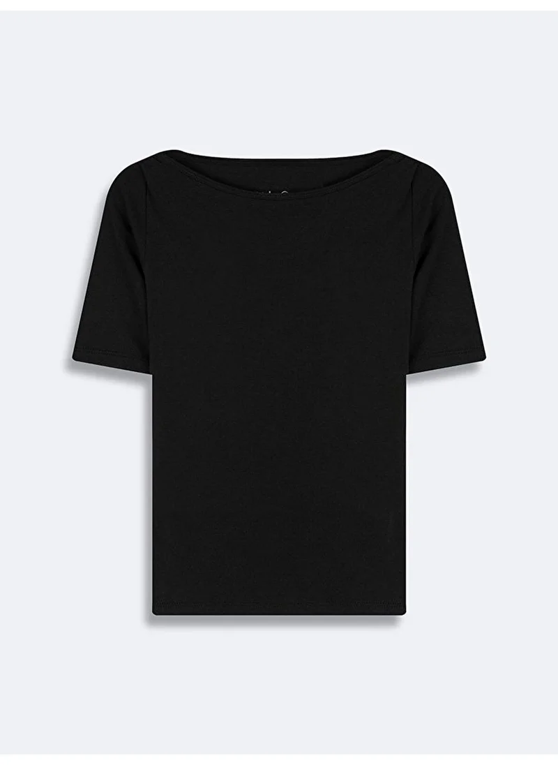 ال تي بي Black T-Shirt
