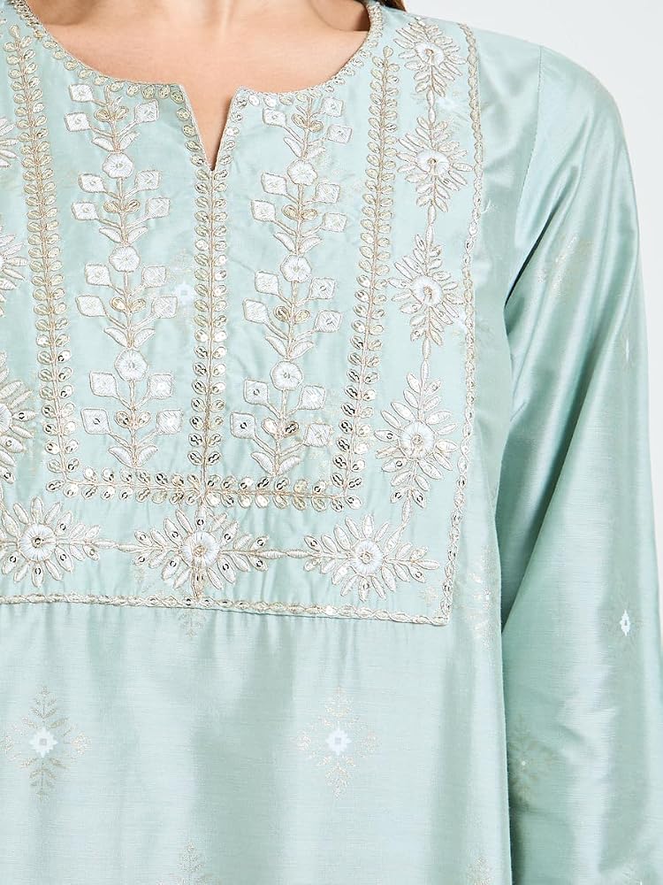 Styli Amirah Green Embroidered A-Line Jalabiya - Image 4