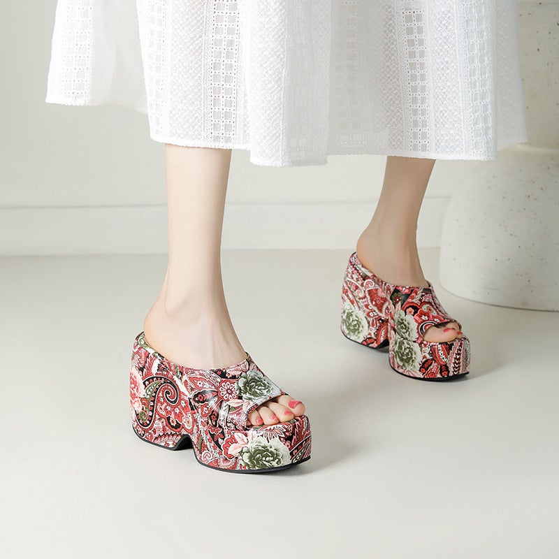 Source Elegant Wedge Printing 33-43 Size Round Head Party Outdoor Slippers For Women - Image 2