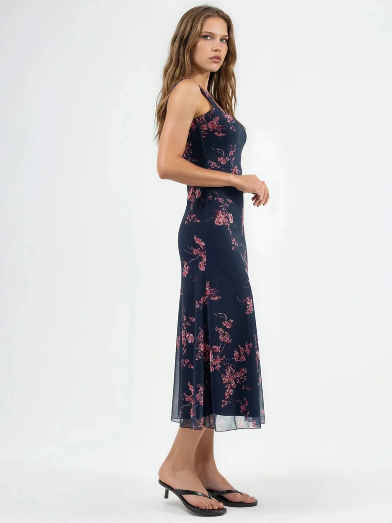 هيكاب Floral Midi Dress with Heart Collar