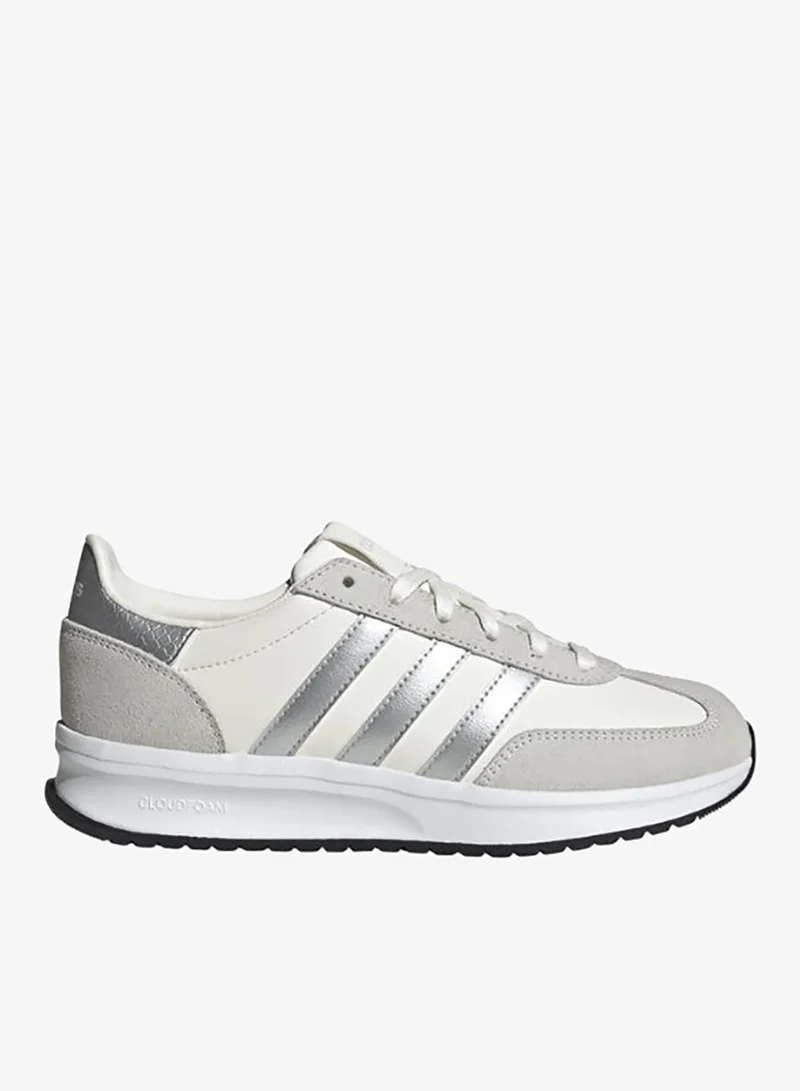 adidas أحذية رياضية نسائية بيضاء موديل رن  إس .