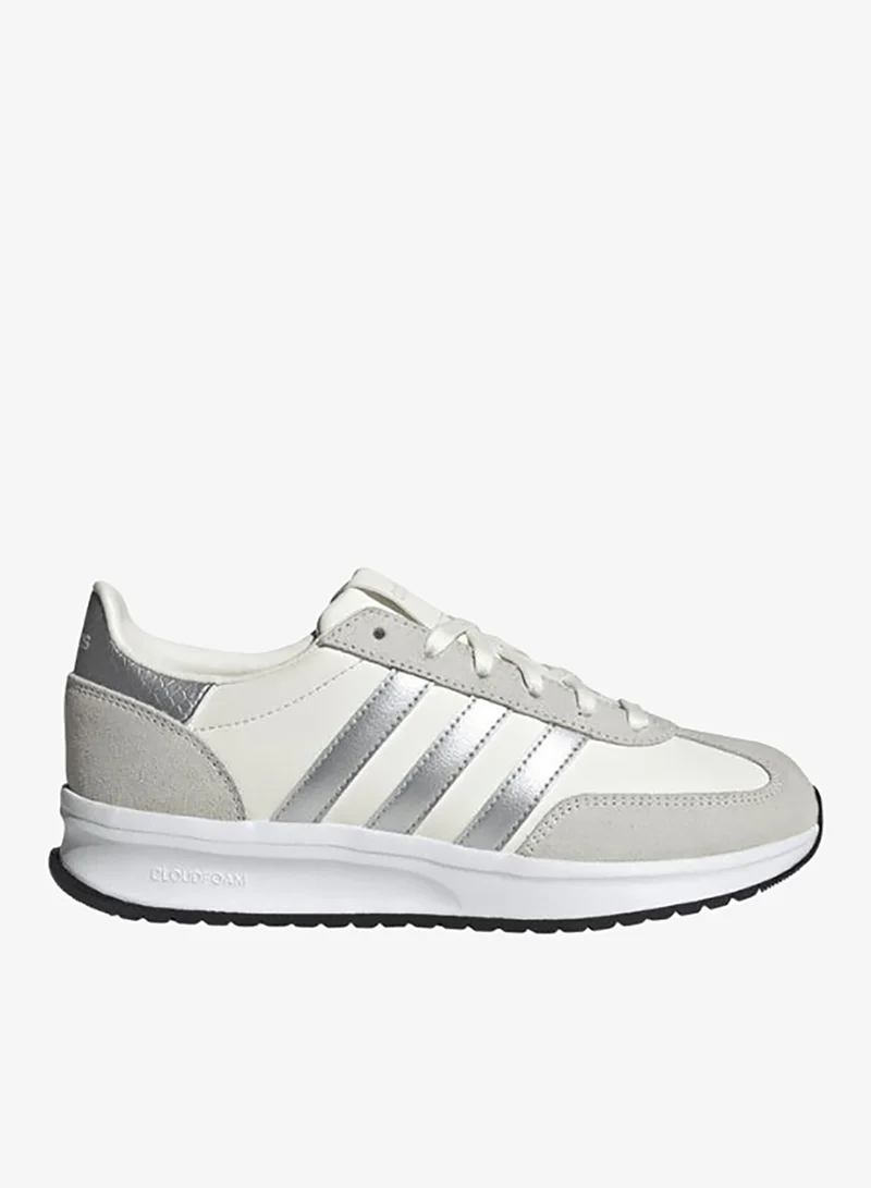 adidas أحذية رياضية نسائية بيضاء موديل رن  إس .