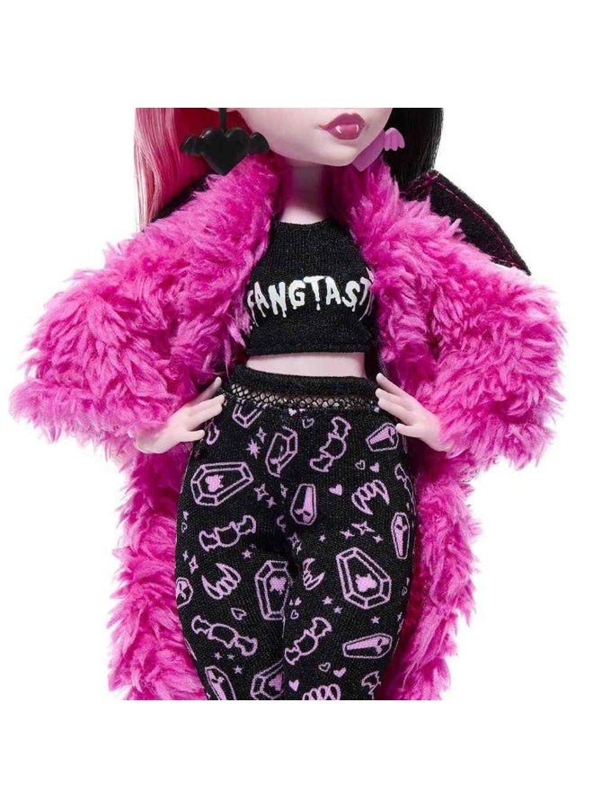MONSTER HIGH دمية دراكولاورا من مونستر هاي لحفلة النوم مع الإكسسوارات - Image 3
