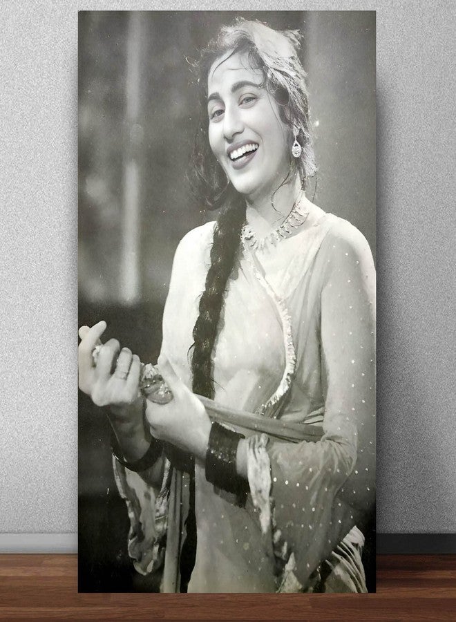 GRAY WALL Good Hope Matte paper 300gsm Bollywood Actress Madhubala Black &White Poster, multicolour, Print, 13 inch x 19 inch - Image 1