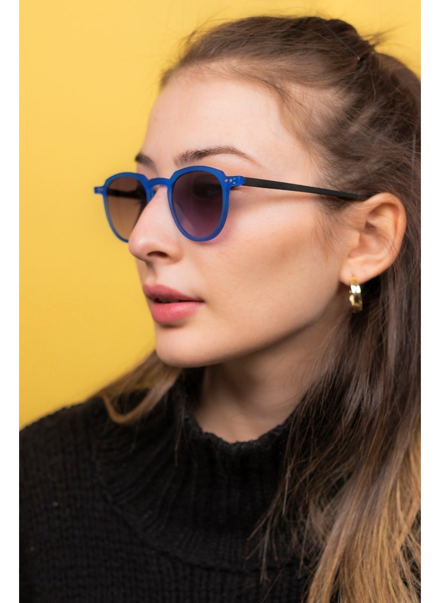 Focus On Wilson Matte Blue Unisex Sunglasses  - Image 5