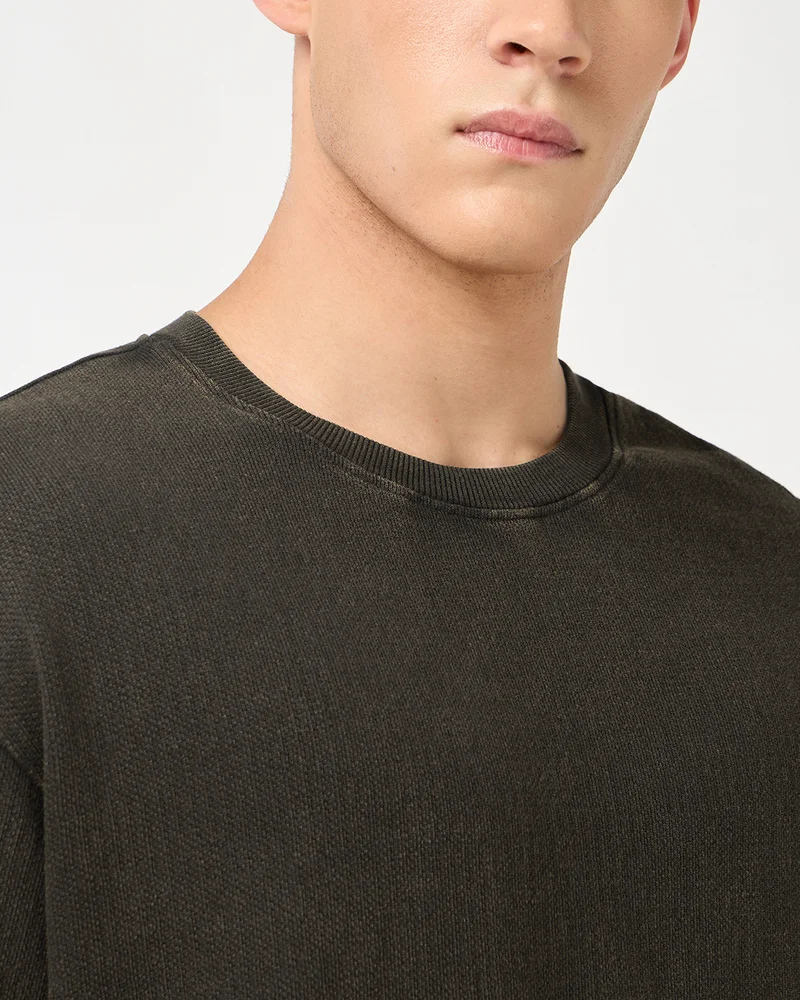 بيواكوف Men's Chocolate Brown Textured Oversized Acid Wash T-shirt