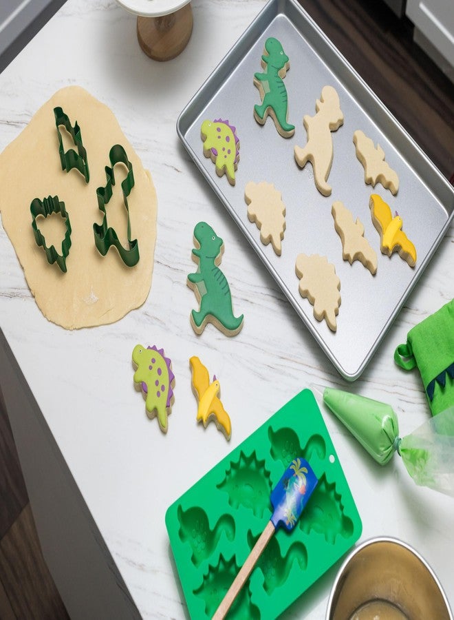 Handstand Kitchen Dinosaur Buddies 15-piece Ultimate Baking Party with Recipes - Image 2