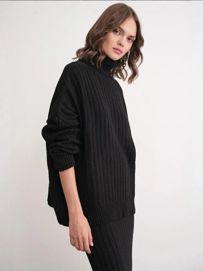 MixRay Black Mixray Oversize Ribbed Turtleneck Sweater for Women | Best Price UAE
