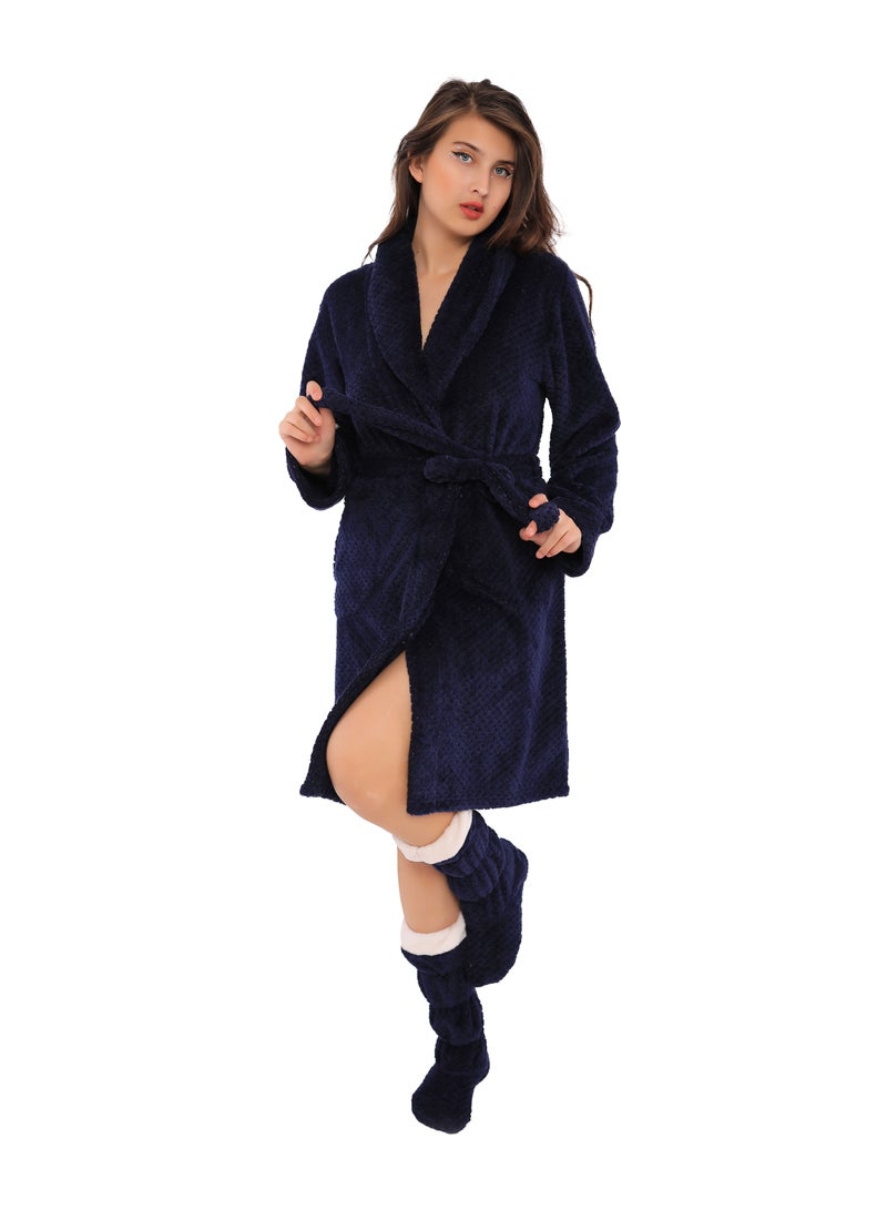 Dadoush Women's short fur robe with long stockings is a beautiful and warm look for home winter days - Image 3