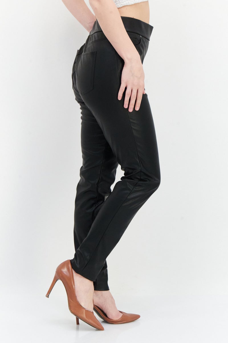 Gloria Vanderbilt بنطلون جلد نسائي عادي الشكل، أسود - Image 2