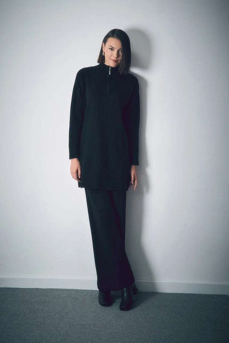 FullaModa Ribbed Zippered Knitwear Set