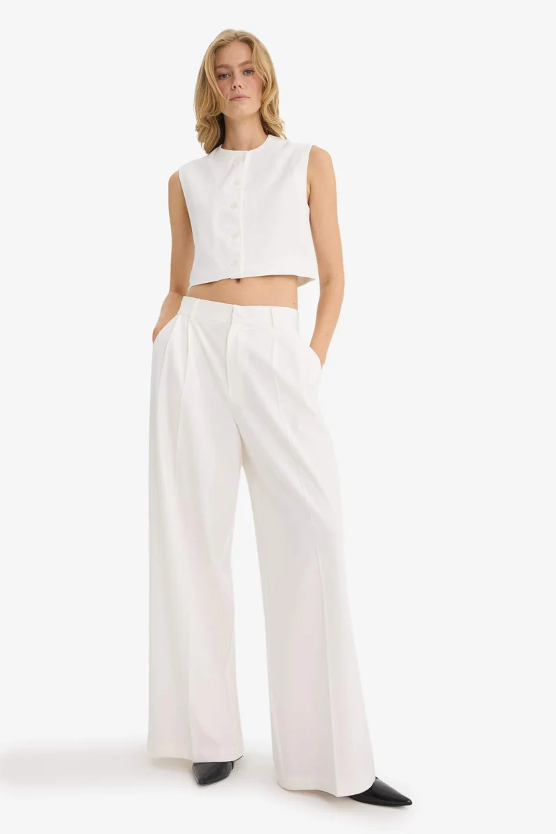 ديفاكتو High Waist Wide Leg Trousers