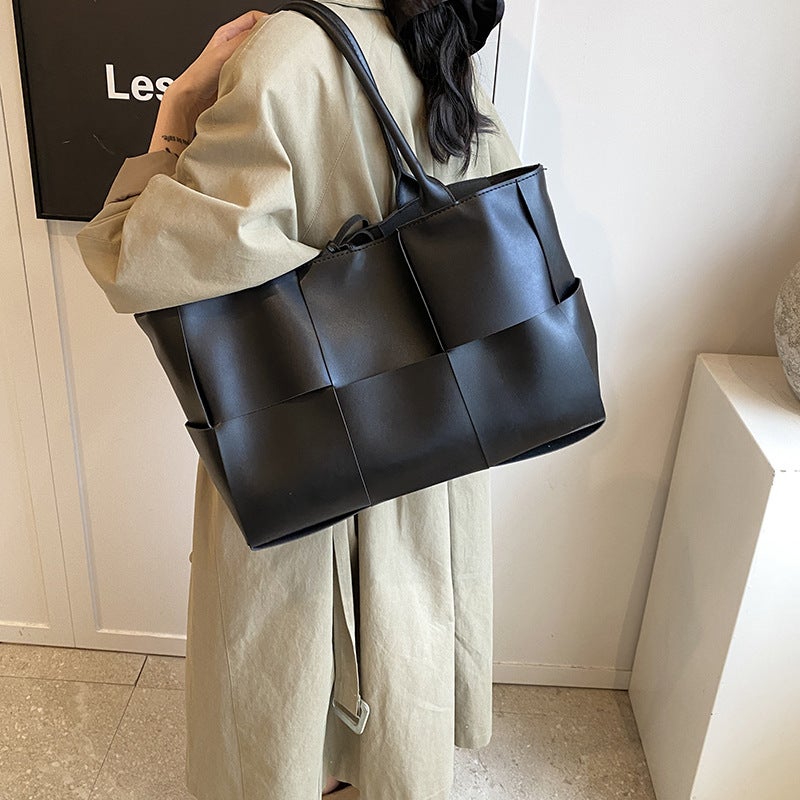 Handheld Woven Bag Women'S 2024 Autumn New Large Capacity High-Class Work Commuter Shoulder Tote Bag - Image 4