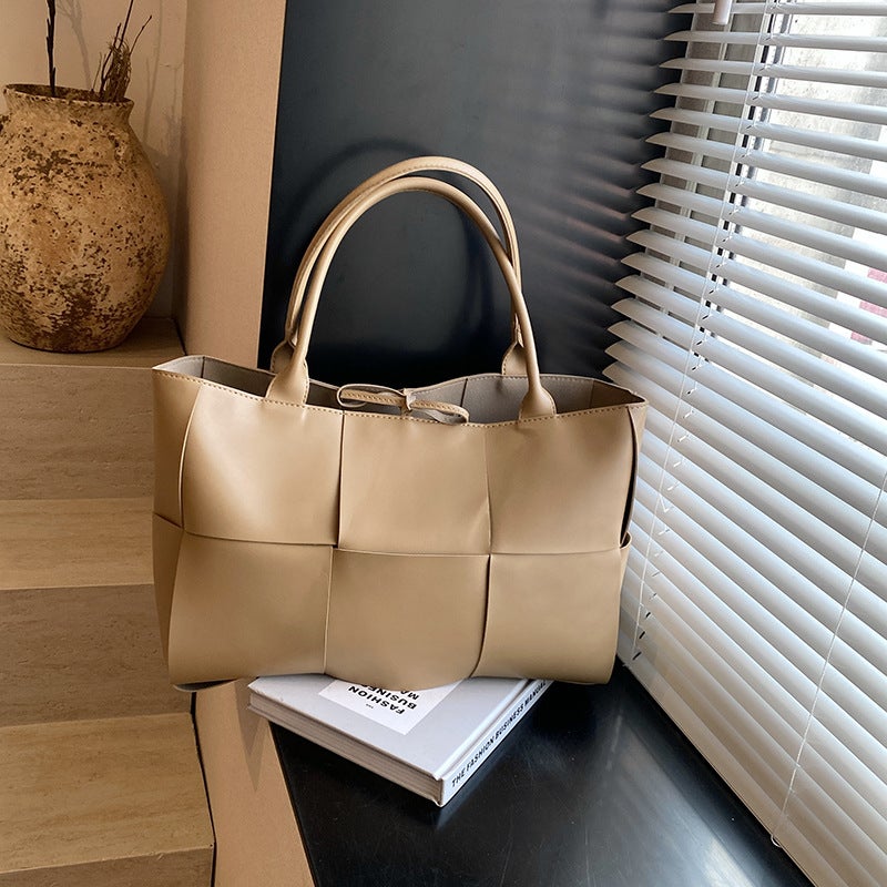 Handheld Woven Bag Women'S 2024 Autumn New Large Capacity High-Class Work Commuter Shoulder Tote Bag - Image 3