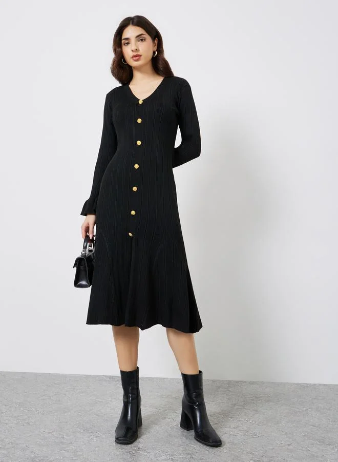 Styli Black Textured Knit Midi Dress with Buttons