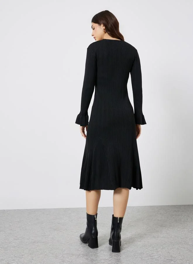 Styli Black Textured Knit Midi Dress with Buttons