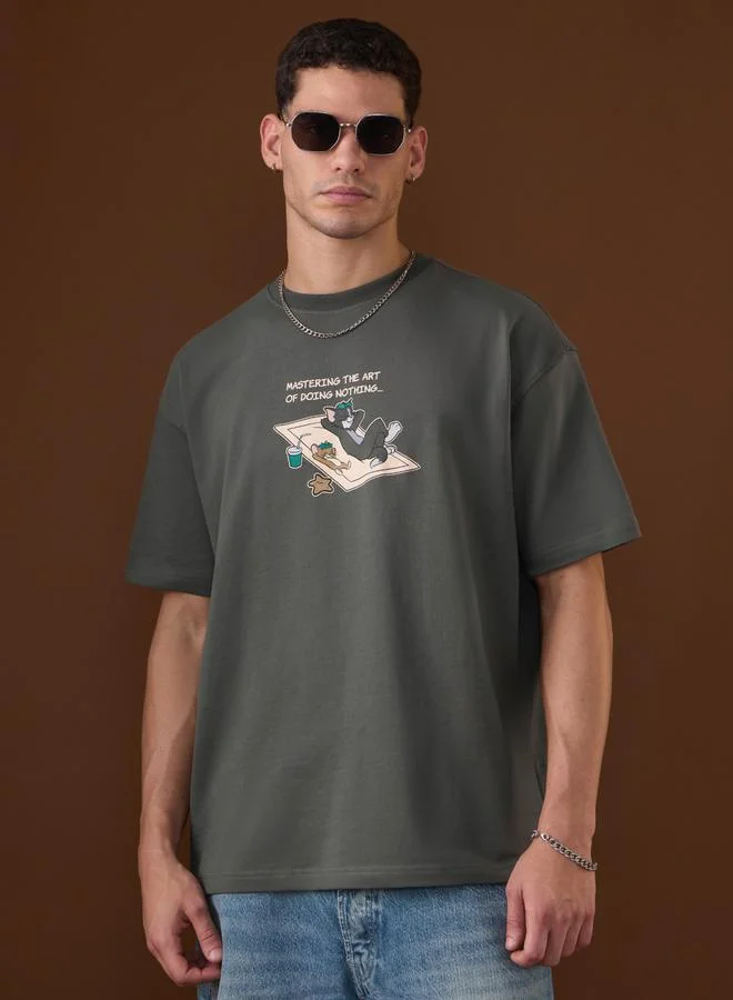 ذا سوليد ستور تيشيرت فضفاض بطبعة توم وجيري