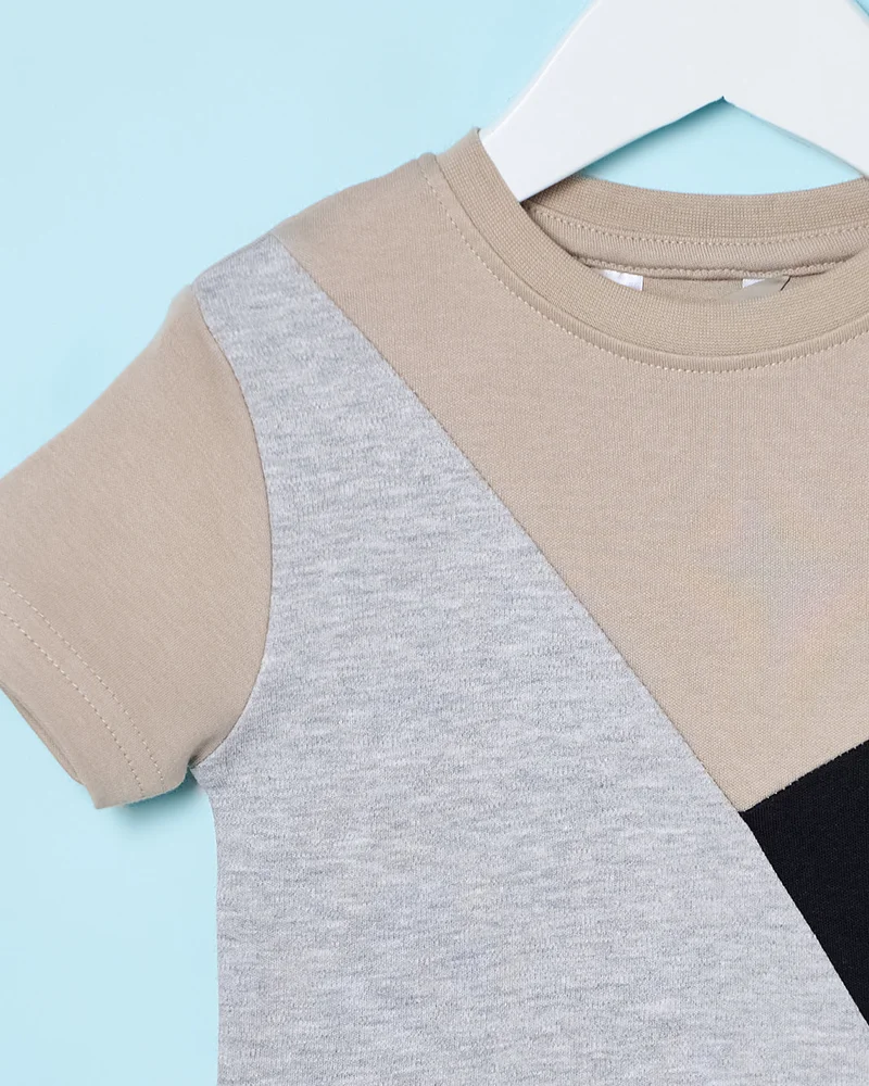 ردتاغ Infant Boys Beige Cut And Sew T-Shirt