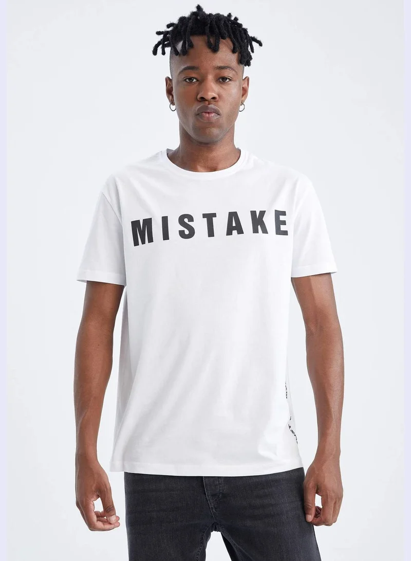 ديفاكتو Regular Fit Short Sleeve Slogan Print T-Shirt