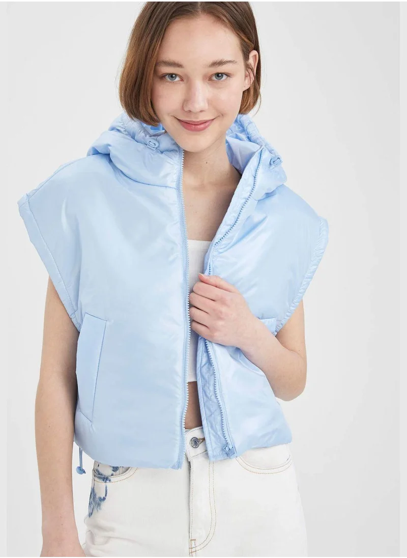 DeFacto Sleeveless Hooded Jacket