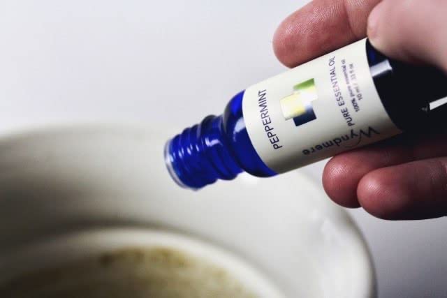 WYNDMERE Peppermint Essential Oil - 100% Pure Therapeutic Quality for Aromatherapy - Wyndmere - 10ml - Made in USA - Image 5