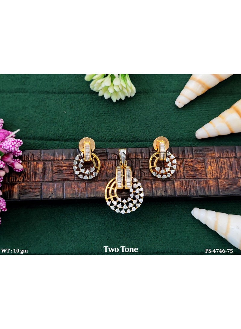 Pendant with chain and pair of Earrings